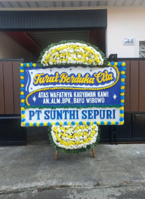 Papan Bunga Duka di Manggis