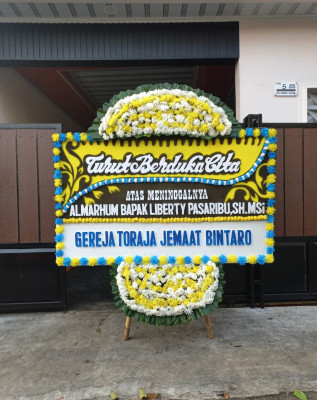 Papan Bunga Duka di Manggis
